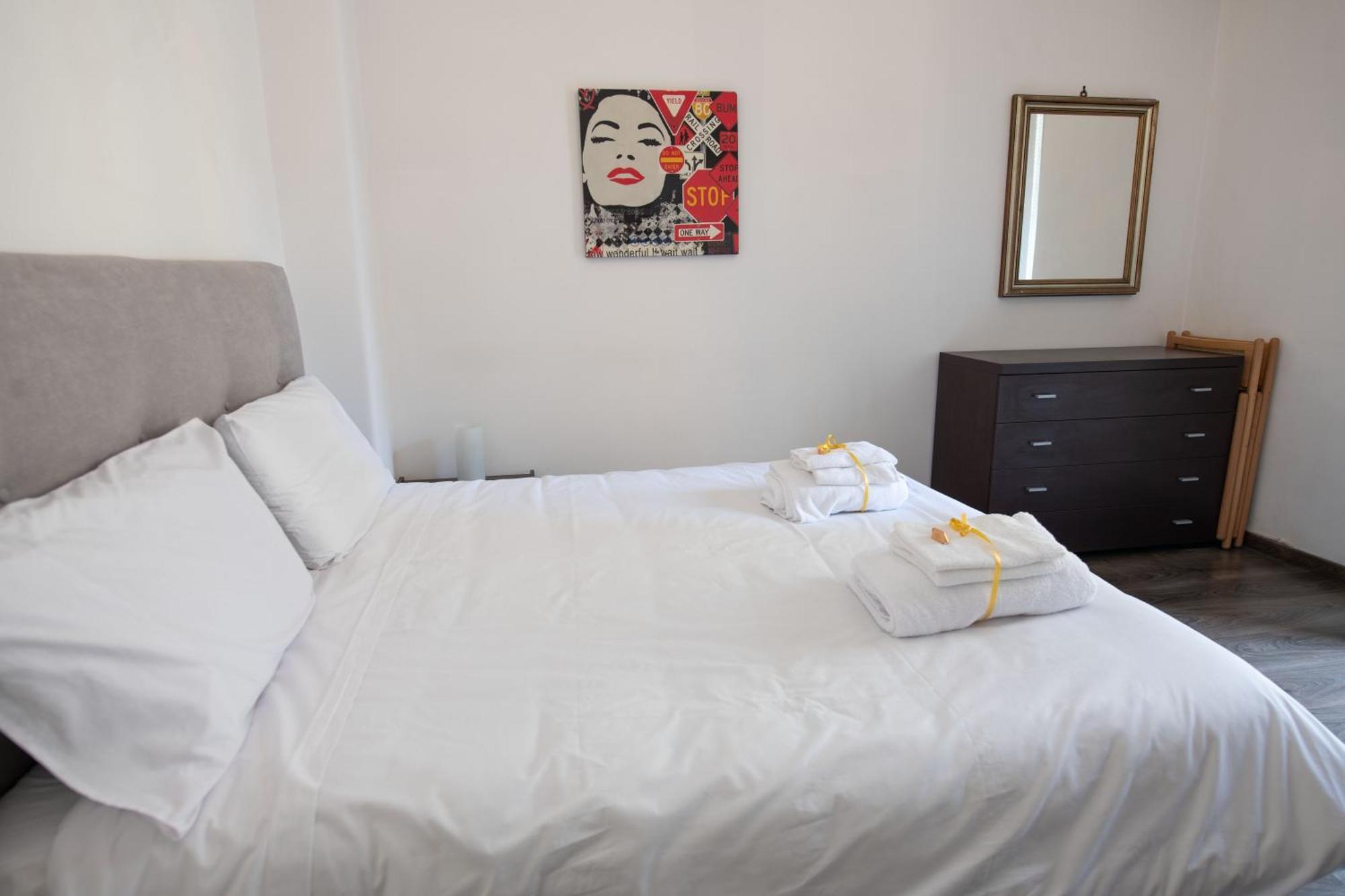 Domus Collazia - San Giovanni Apartment